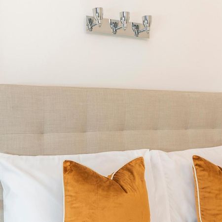2 Min Walk Earls Court Station - Luxury 2 Bedroom Flat Λονδίνο Εξωτερικό φωτογραφία